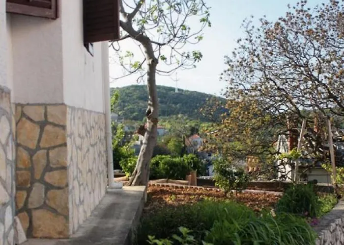 Lägenhet And Luka Vrbnik (Primorje-Gorski Kotar)