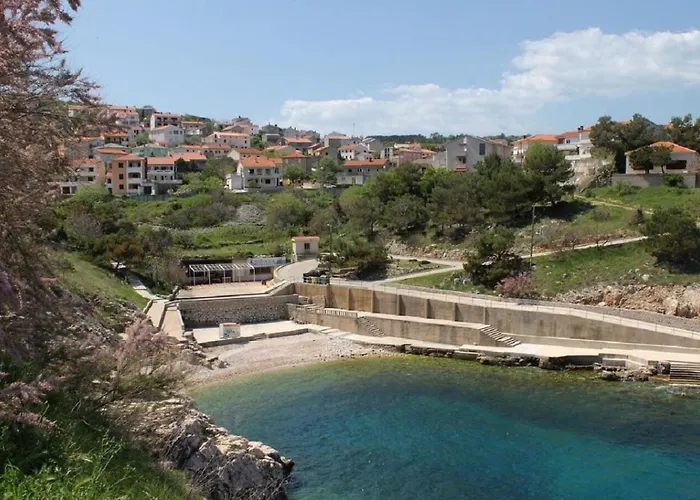 And Luka * Vrbnik (Primorje-Gorski Kotar)