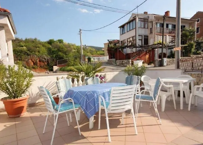 And Luka Lägenhet *